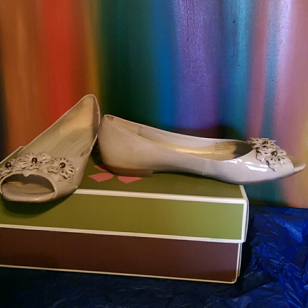 Naturalizer Penny Flats - Picture 3 of 7